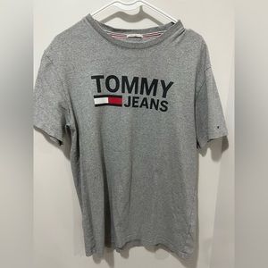 Tommy Hilfiger T shirt